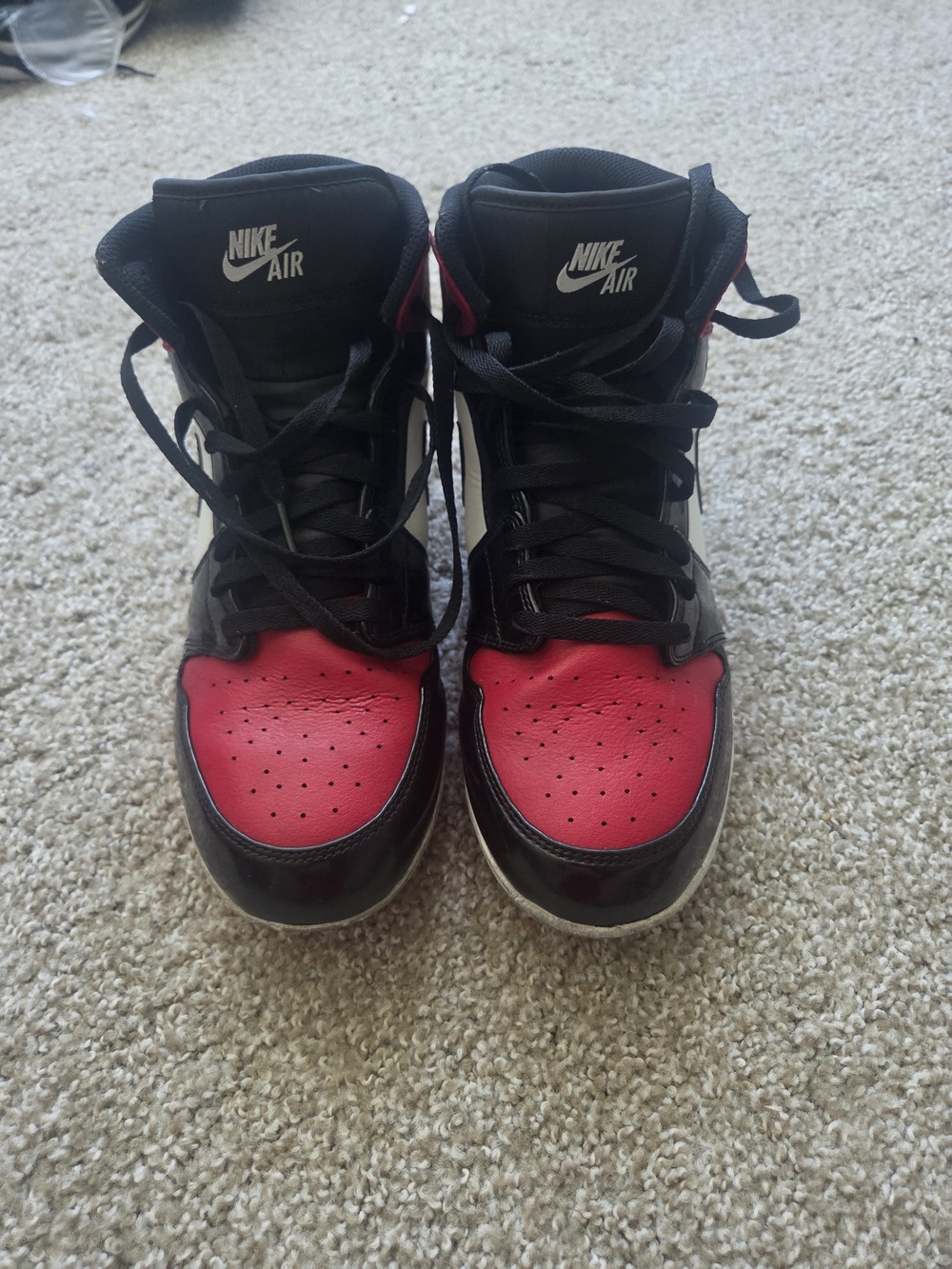 Jordan Mens  Cleats ' Red/White/Black High-Top Sneakers